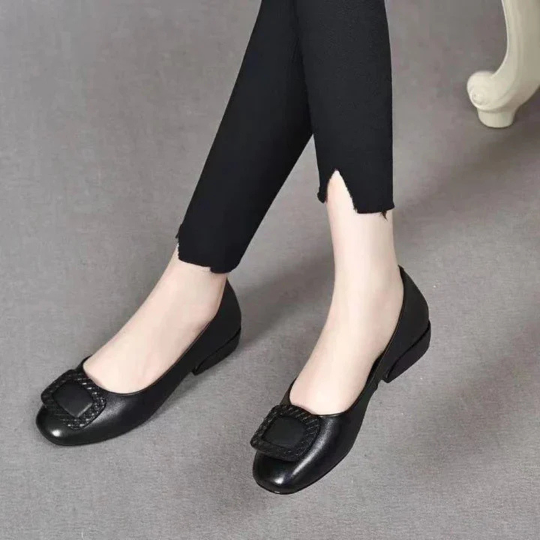 Orthopädische Walkingschuhe aus veganem Leder für Damen mit Komfort-Sohle – TerraVey EleganceStep