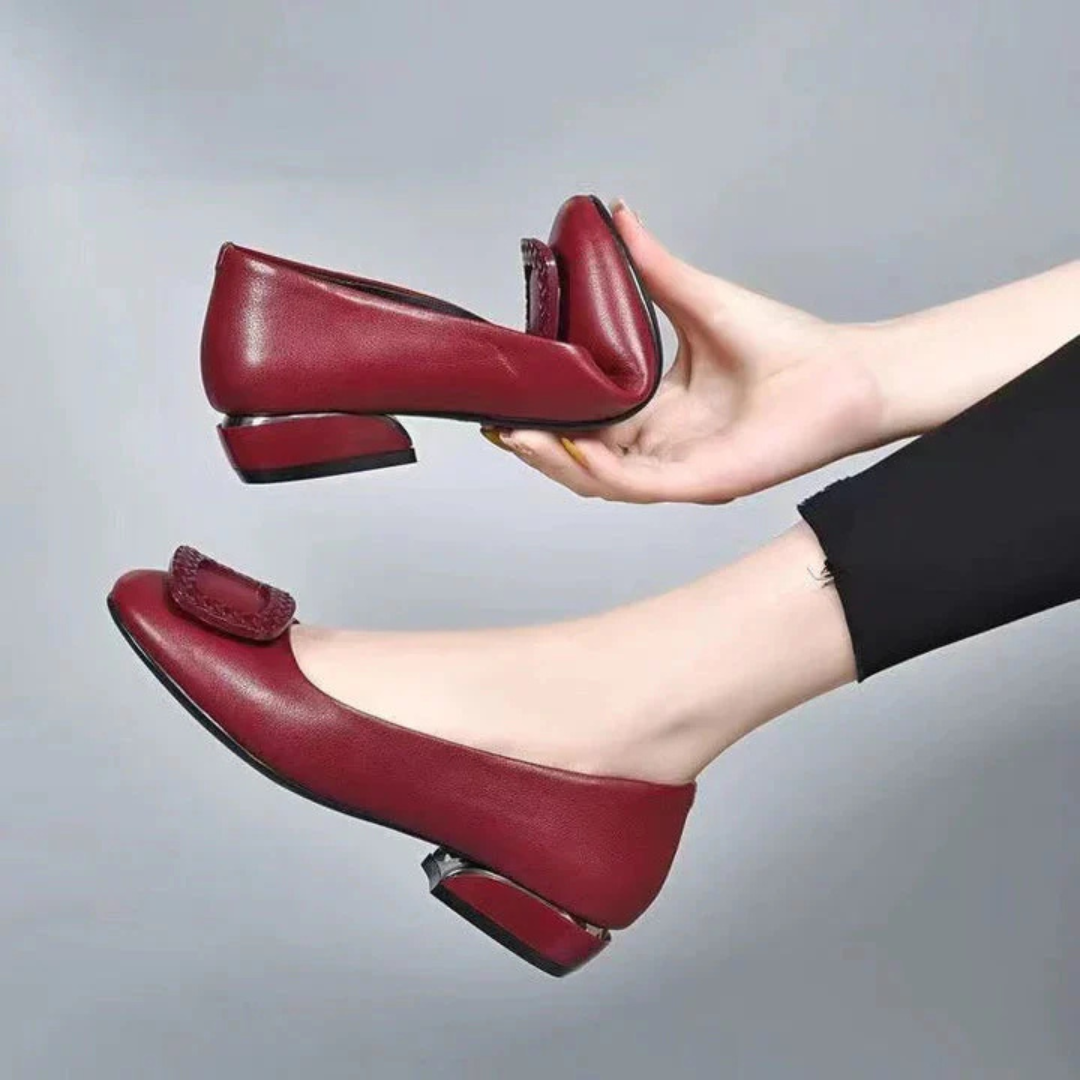 Orthopädische Walkingschuhe aus veganem Leder für Damen mit Komfort-Sohle – TerraVey EleganceStep