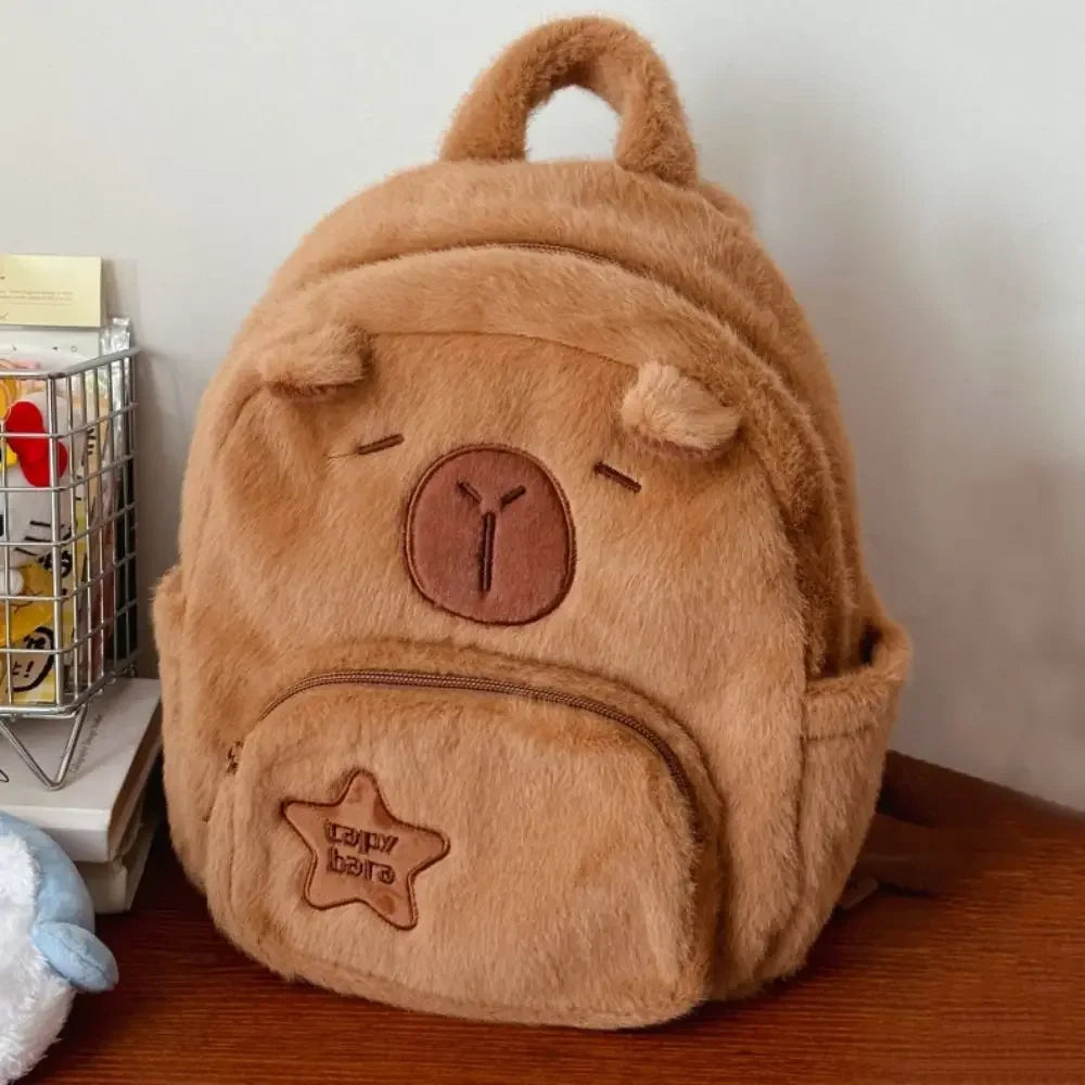 TerraVey | Capyraffy Plüsch-Rucksack aus Kunstfell