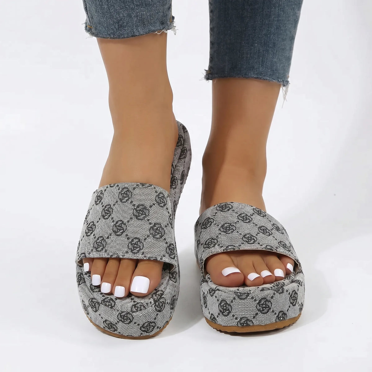 TerraVey | Motivira Gemusterte Flache Slide-Sandalen