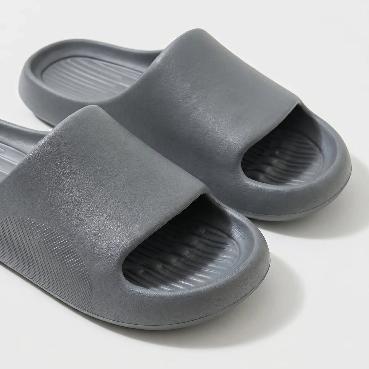 TerraVey | Treadix Chunky Slip-On-Pantoletten